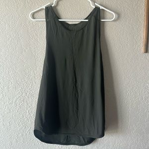 Lululemon workout top